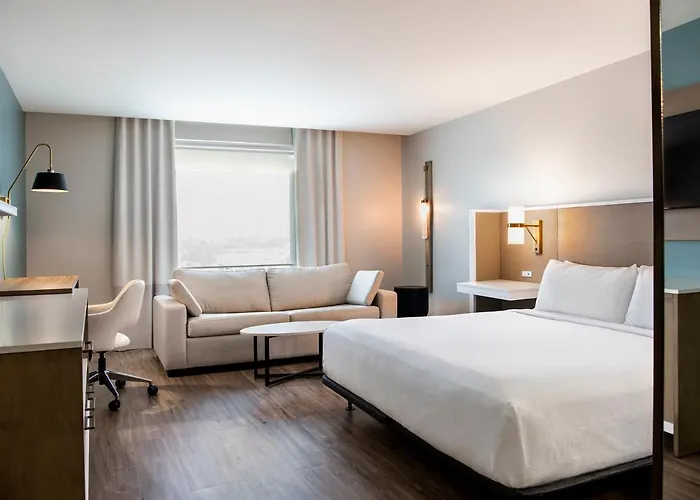 Wyndham Garden Winnipeg Airport
