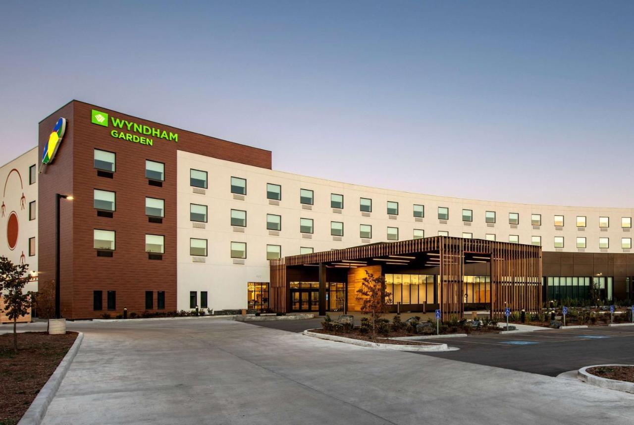 Hotel Wyndham Garden Airport Winnipeg