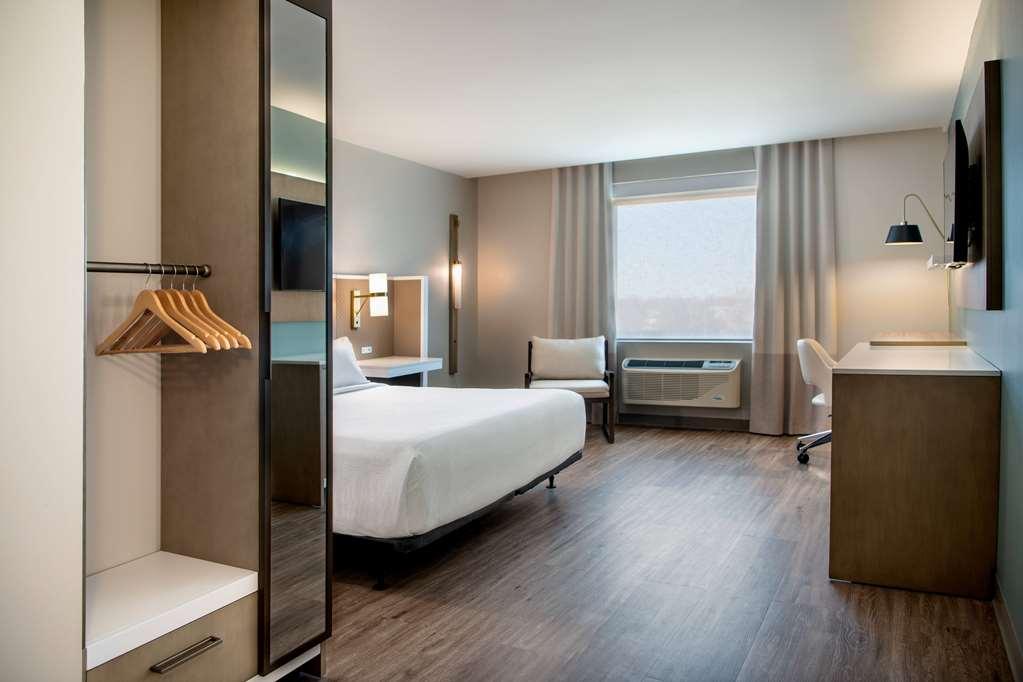 Hotel Wyndham Garden Airport